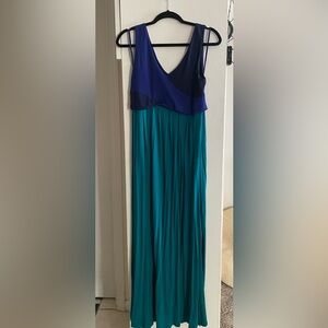 Maeve Lovely maxi dress with a bandage style top and soft skirt.